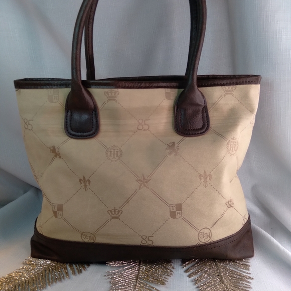 Vintage limited edition Tommy Hilfiger purse - Picture 3 of 6